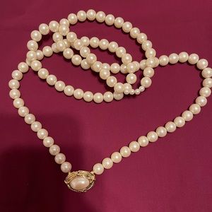 Avon Vintage Capital Style Faux Pearl Necklace